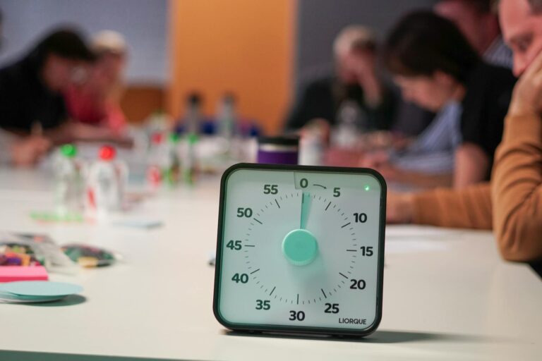 Industriestunden Rechner – Dezimalstunden schnell umrechnen